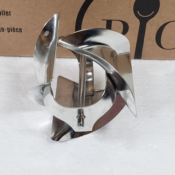 Pampered Chef Rolling Cookie Cutter Easy Grip Clean Kitchen Baking Tool - Picture 9 of 9